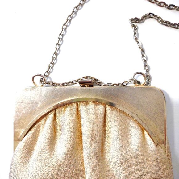 Vintage Gold Lame' Fabric Evening Bag Shoulder Chain Black Satin Interior‎ - Picture 2 of 5